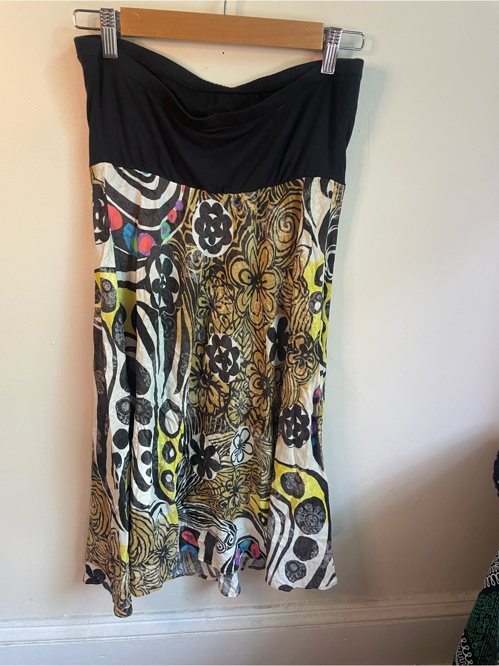 Patterned Mini Dress - Picture 5 of 8